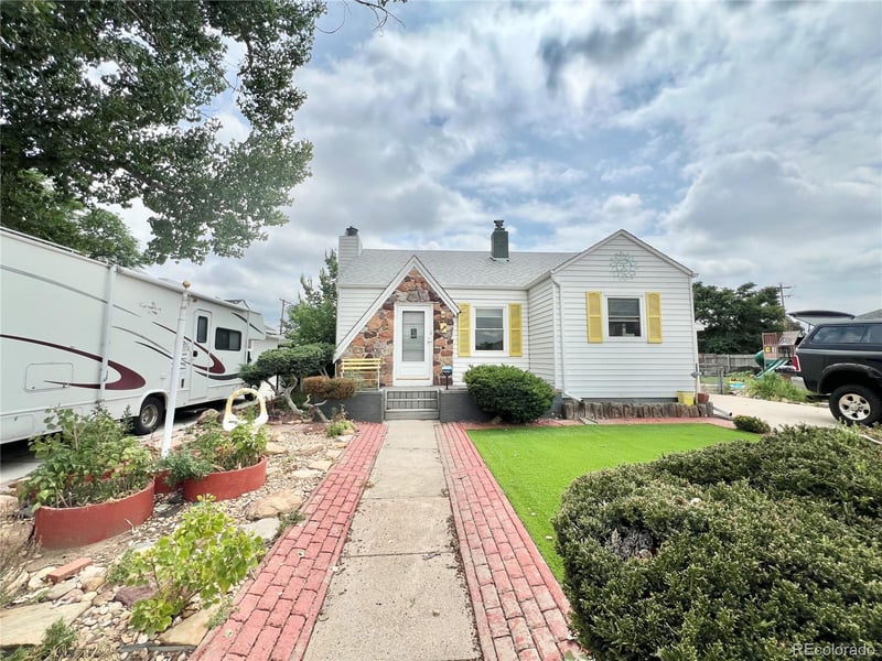 60 S 9th Ave, Brighton, CO 80601