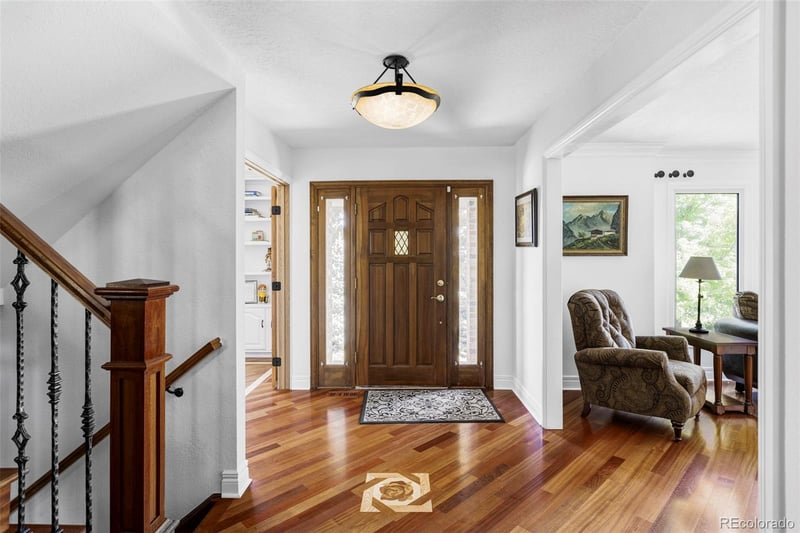 19052 E Briarwood Dr, Centennial, CO 80016