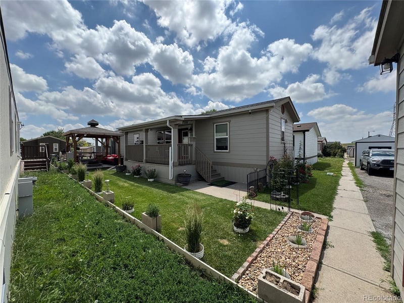 26900 Colfax Ave, Aurora, CO 80018