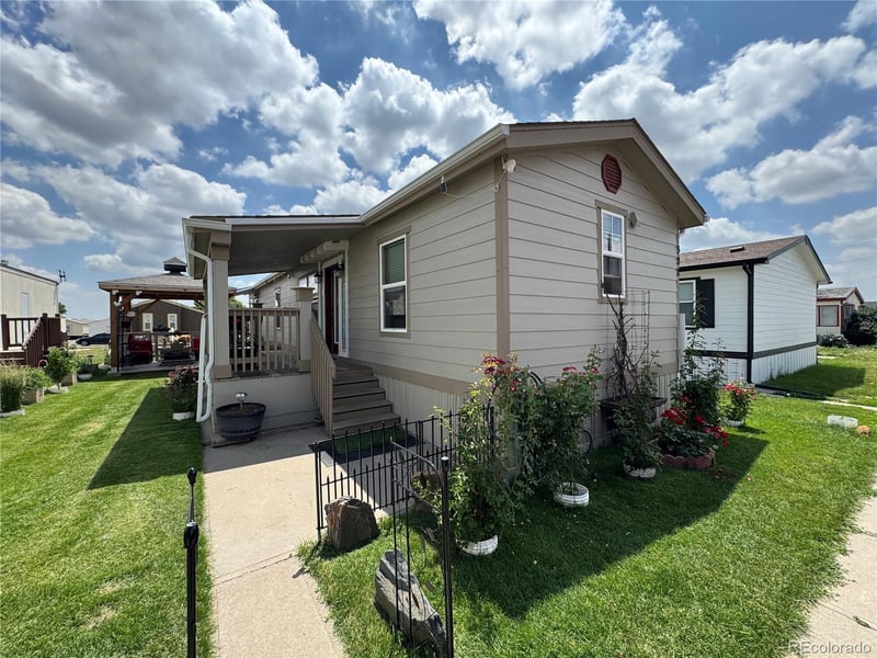 26900 Colfax Ave, Aurora, CO 80018