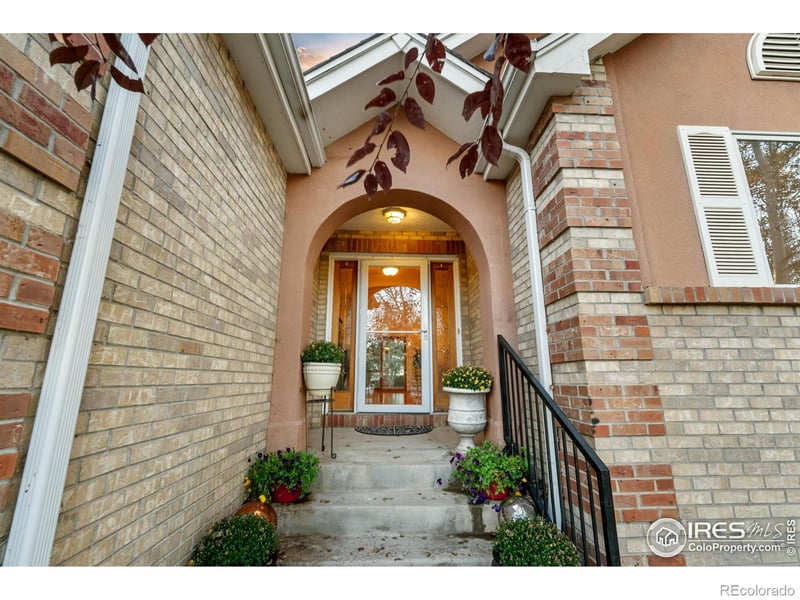 9147 Harlequin Cir, Frederick, CO 80504