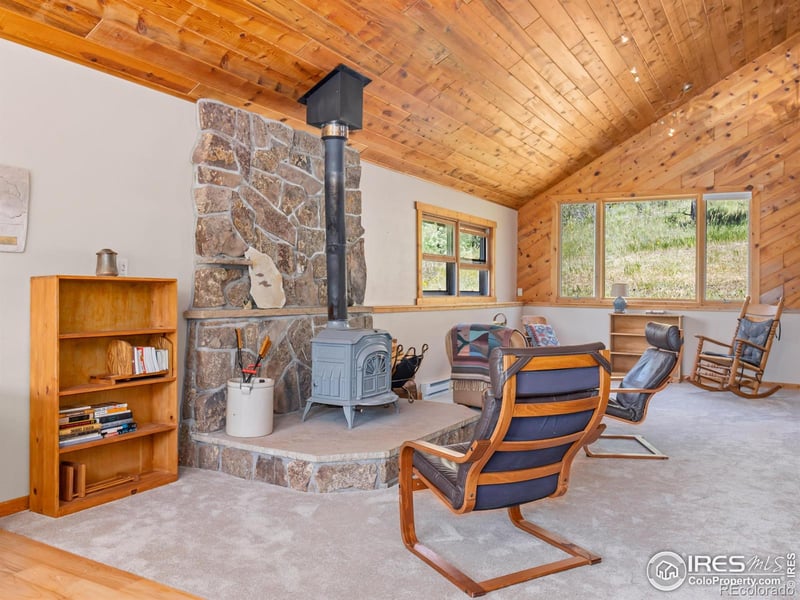 551 Miller Fork Rd, Glen Haven, CO 80532