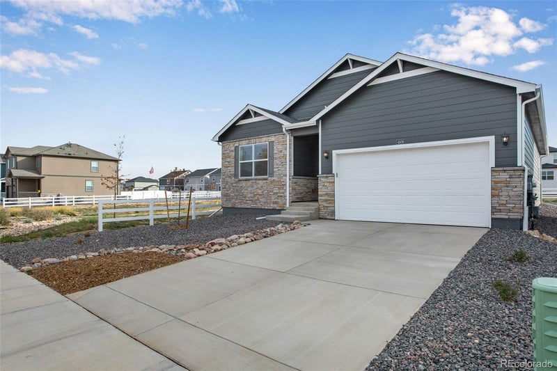 4808 Lynxes Way, Johnstown, CO 80534