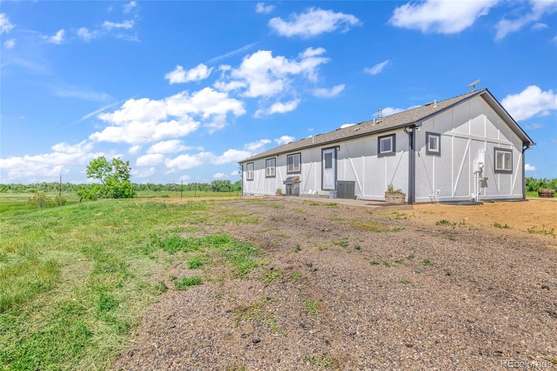 369 S Bonnie Ln, Watkins, CO 80137