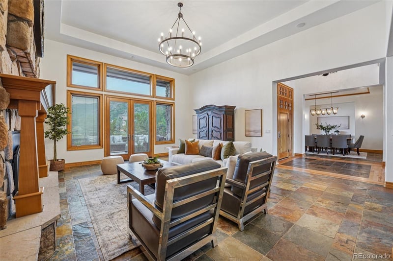 9737 Elkhorn St, Littleton, CO 80127