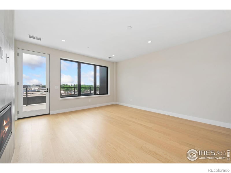 205 6th St #400, Loveland, CO 80537