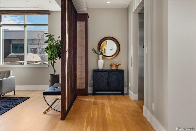 2800 E 2nd Ave #202, Denver, CO 80206