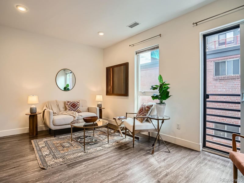 2374 University Blvd #205, Denver, CO 80210