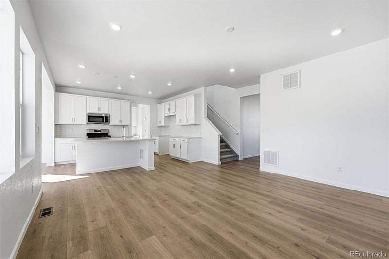 16468 92nd Pl, Arvada, CO 80007