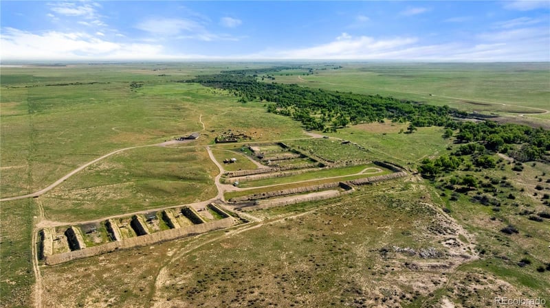 4960 44th Ln, Avondale, CO 81002