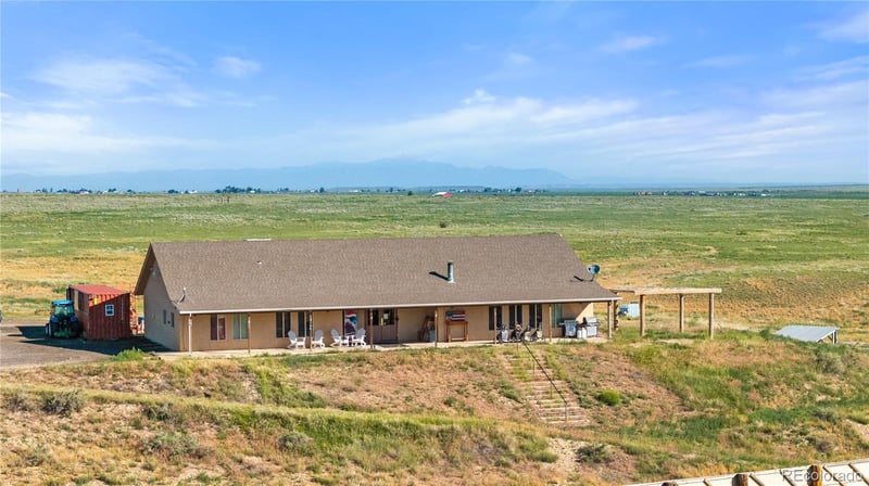 4960 44th Ln, Avondale, CO 81002
