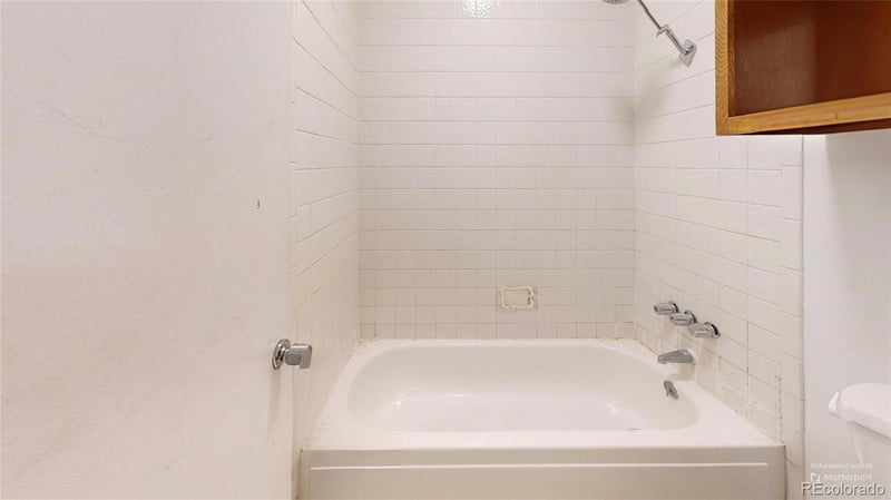 2225 Jasmine St #207, Denver, CO 80222