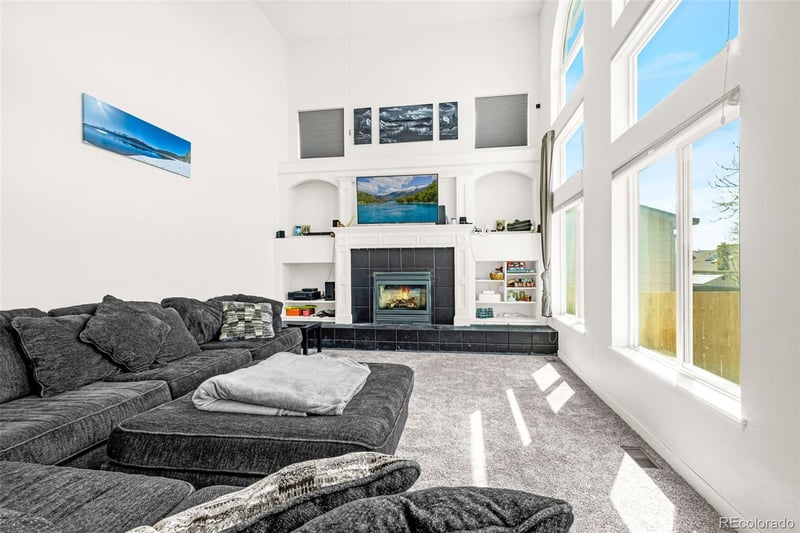 3260 Tail Spin Dr, Colorado Springs, CO 80916
