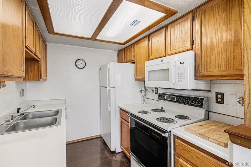 19192 Wyoming Pl #105, Aurora, CO 80017