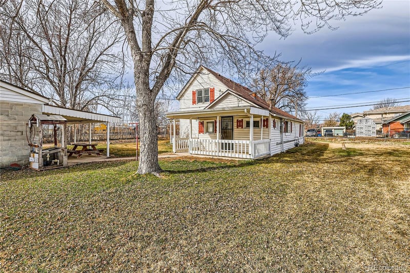 5300 Balsam St, Arvada, CO 80002
