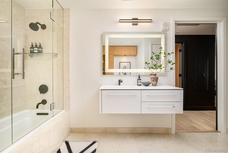 1411 Wynkoop St #801, Denver, CO 80202