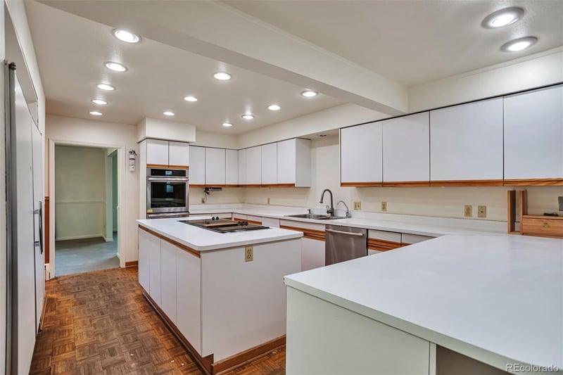 7190 W Floyd Ave, Lakewood, CO 80227
