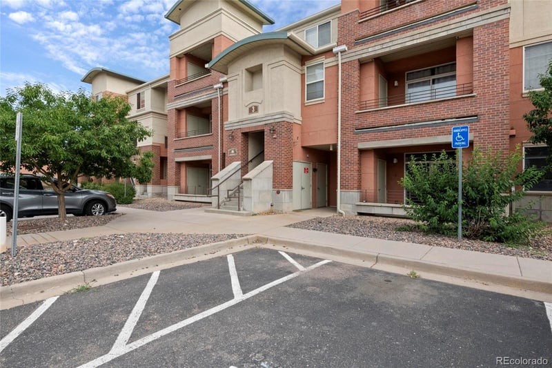 4100 Albion St #320, Denver, CO 80216