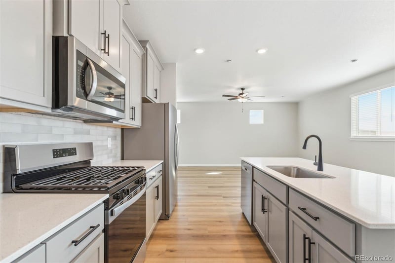 17893 94th Pl, Commerce City, CO 80022