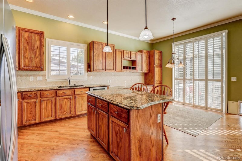 10292 Nickolas Ave, Highlands Ranch, CO 80130