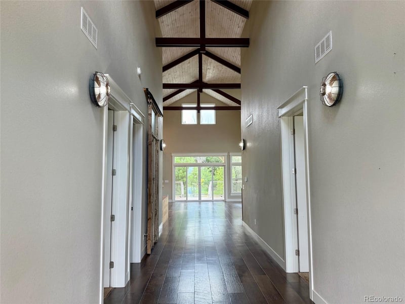 8256 S Ireland Way, Aurora, CO 80016