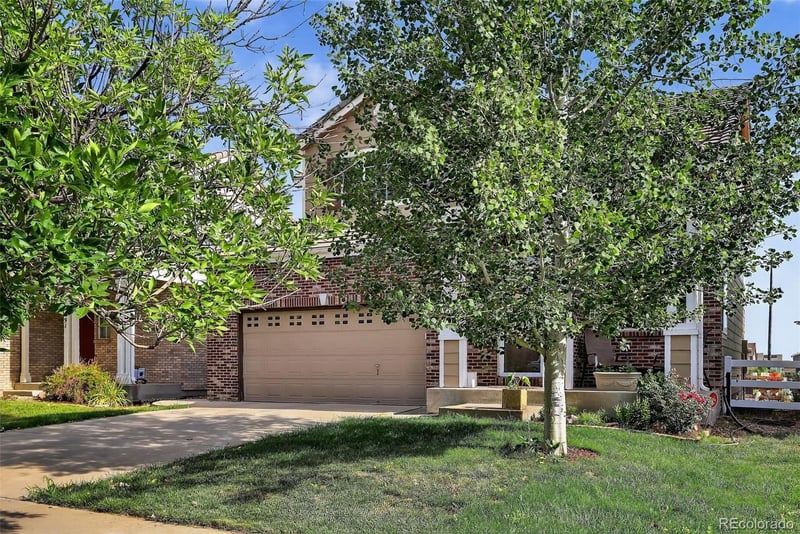 24703 Kansas Cir, Aurora, CO 80018