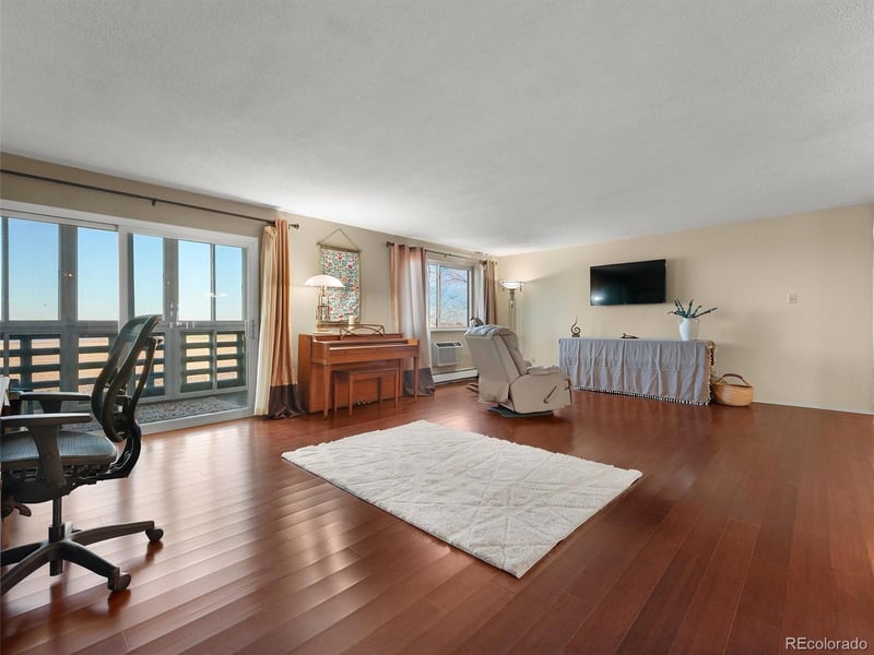 9335 Center Ave #8C, Denver, CO 80247