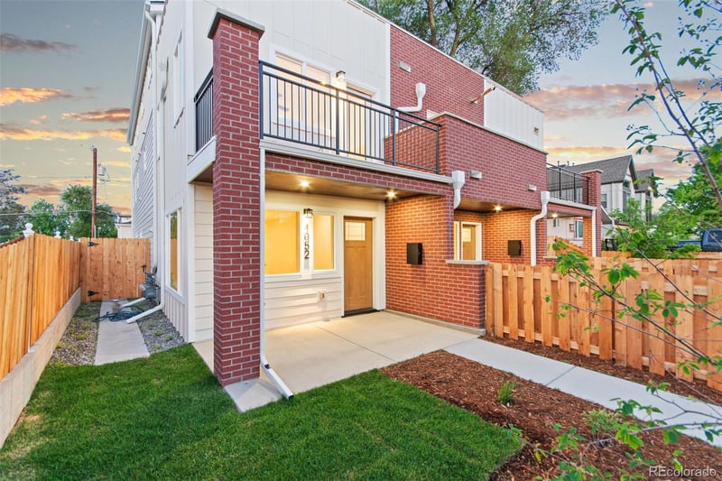 1052 Knox Ct, Denver, CO 80204