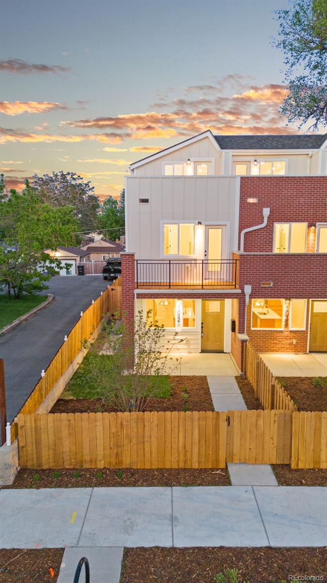 1052 Knox Ct, Denver, CO 80204