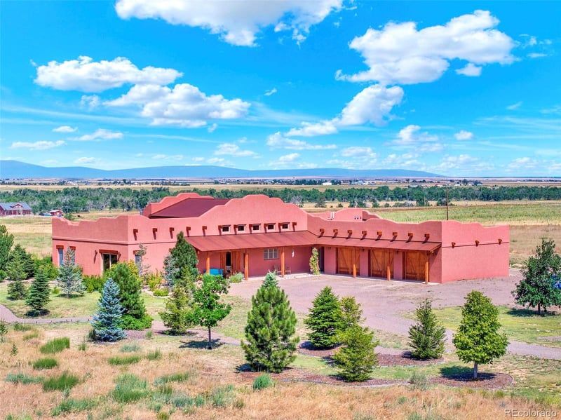 5549 Yulle Rd, Bennett, CO 80102