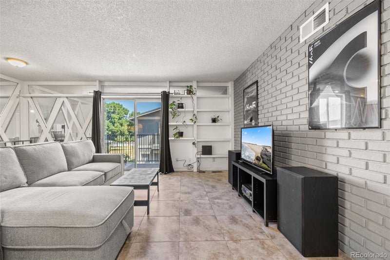 13197 Louisiana Ave, Aurora, CO 80012