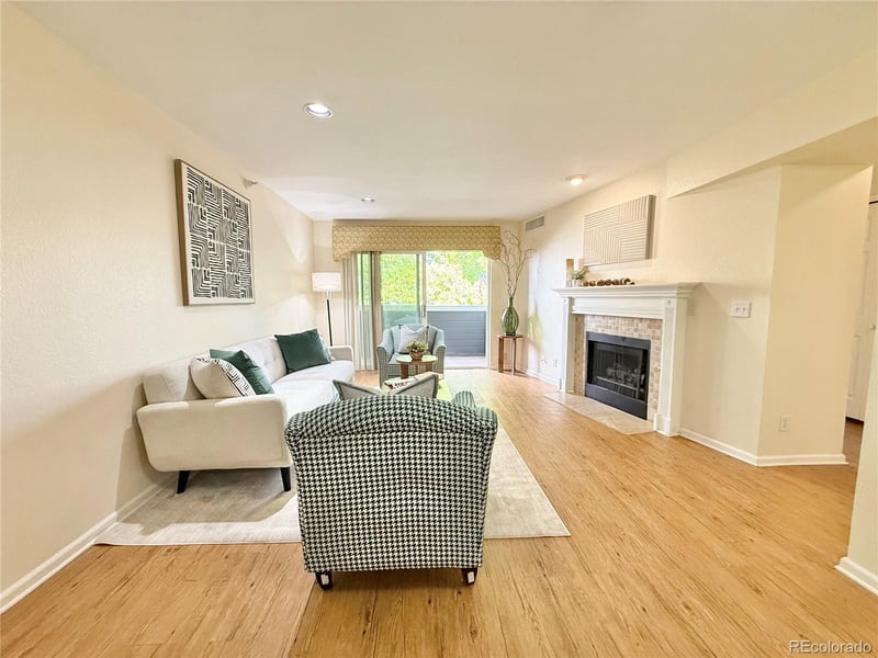 444 Kittredge St #205, Aurora, CO 80017