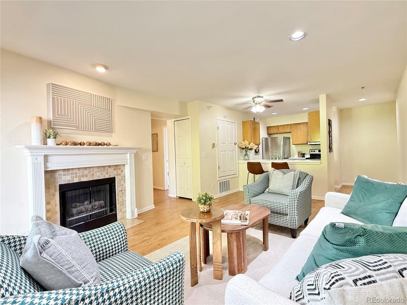 444 Kittredge St #205, Aurora, CO 80017