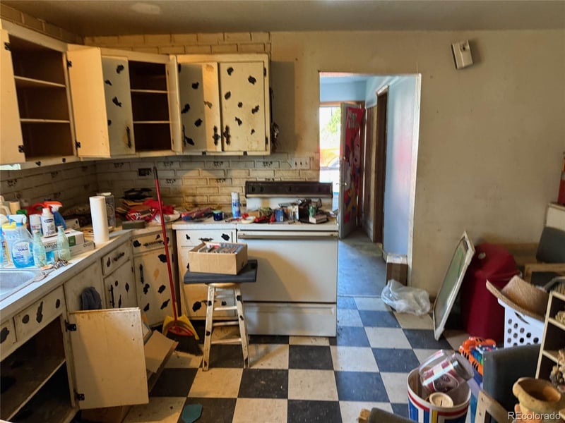 7364 Hwy 196, Lamar, CO 81052