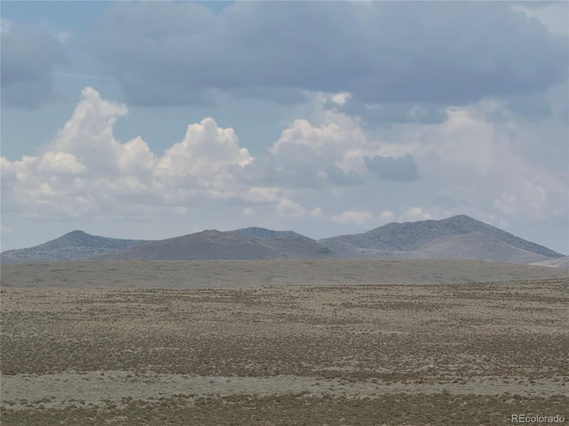 000 19th Street North, Blanca, CO 81123