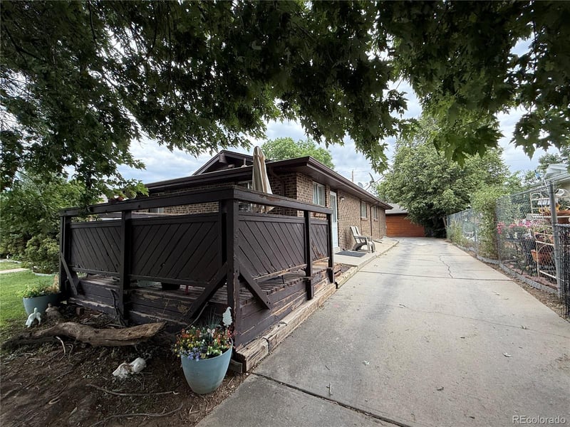 28 Lima St, Aurora, CO 80010