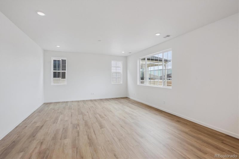 4325 Elkwood Ct, Johnstown, CO 80534