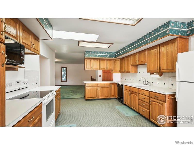 229 E Union Ave, La Salle, CO 80645