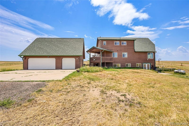 5225 Tom Bay Pl, Bennett, CO 80102
