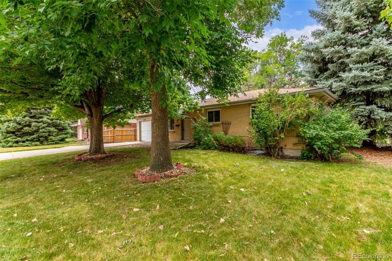 8417 Sheridan Ct, Arvada, CO 80003