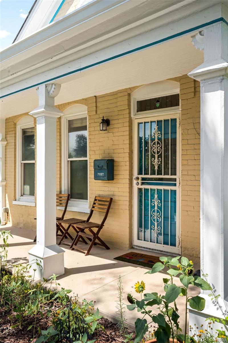 4447 Thompson Ct, Denver, CO 80216