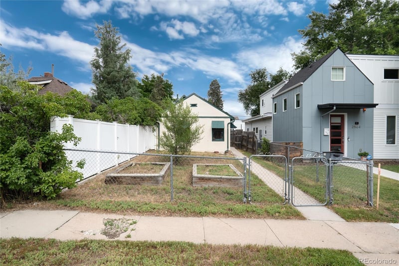 2568 Eaton St, Edgewater, CO 80214