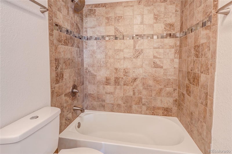 6990 61st Ave, Arvada, CO 80003