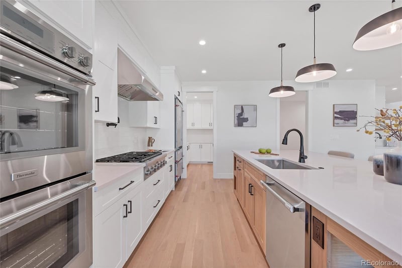 1035 Leyden St, Denver, CO 80220