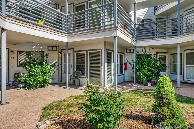 1226 S Monaco Pw #103, Denver, CO 80224
