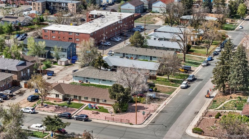 1175 Akron St, Aurora, CO 80110