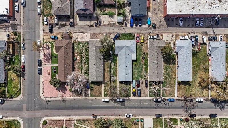 1175 Akron St, Aurora, CO 80110