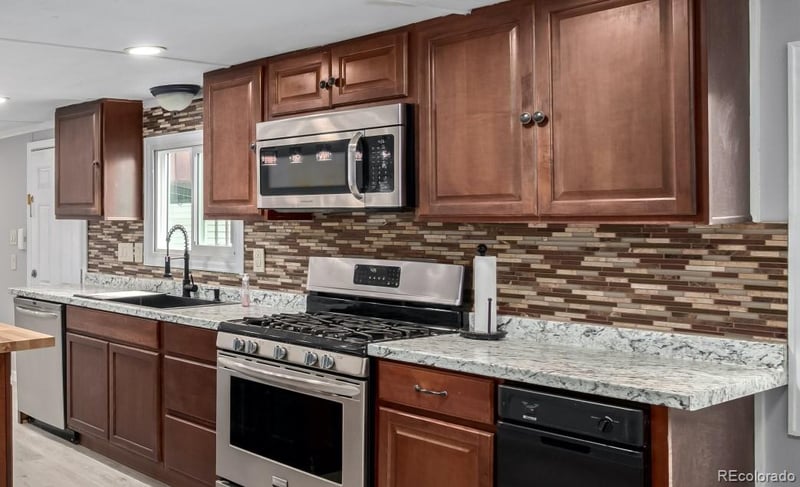 8201 S Santa Fe Dr Lot 168, Littleton, CO 80120