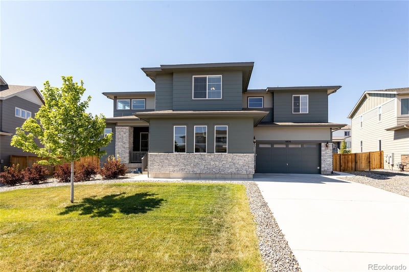 6656 Kenzie Cir, Castle Pines, CO 80108
