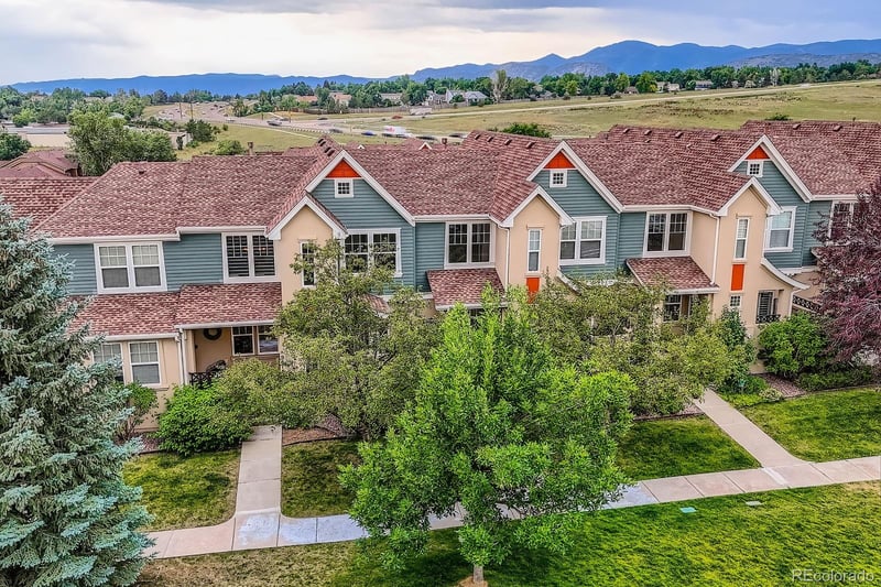 9615 Hinsdale Pl, Littleton, CO 80128